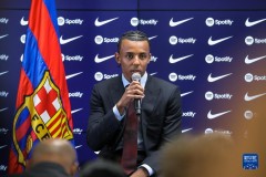 奥运乒乓球国乒健儿勇夺金牌，展现运动风采