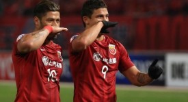 中超争冠风云：申花领跑，成都紧逼国安格局初现